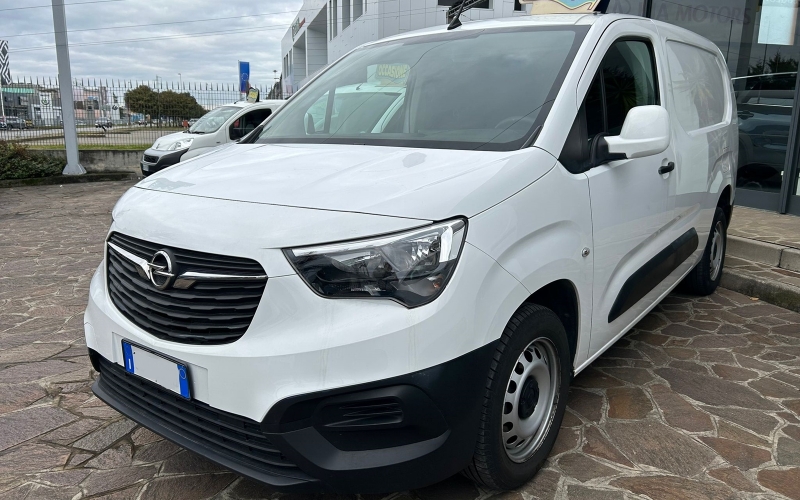 Opel Combo Cargo 1.5 Diesel 130CV L2H1 EDITION 130CV - Cog Car Motor